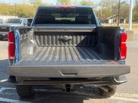 New Lakeshore Blue Metallic 2026 Chevrolet Silverado 2500HD LT 4WD - photo 7 - Stock #261403