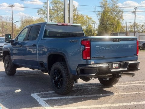 New Lakeshore Blue Metallic 2026 Chevrolet Silverado 2500HD LT 4WD - photo 9 - Stock #261403