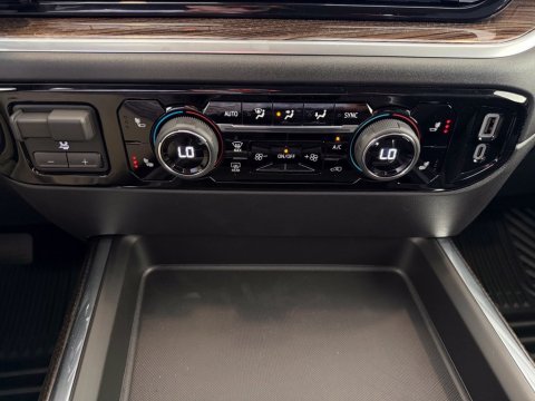 New Summit White 2026 Chevrolet Silverado 2500HD LT 4WD - photo 25 - Stock #261401
