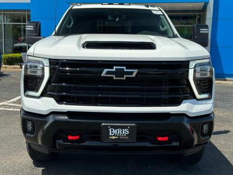 New Summit White 2026 Chevrolet Silverado 2500HD LT 4WD - photo 12 - Stock #260827