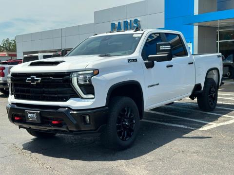 New Summit White 2026 Chevrolet Silverado 2500HD LT 4WD - photo 13 - Stock #260827