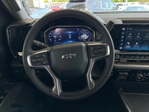 New Summit White 2026 Chevrolet Silverado 2500HD LT 4WD - photo 28 - Stock #260827
