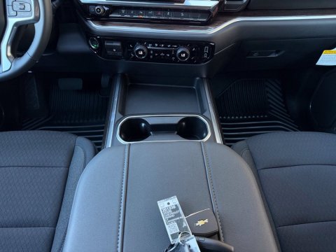 New Lakeshore Blue Metallic 2026 Chevrolet Silverado 2500HD LT 4WD - photo 20 - Stock #261238