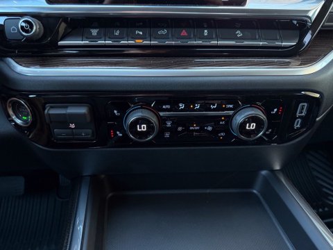 New Lakeshore Blue Metallic 2026 Chevrolet Silverado 2500HD LT 4WD - photo 24 - Stock #261238