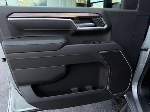 New Sterling Gray Metallic 2026 Chevrolet Silverado 2500HD LT 4WD - photo 10 - Stock #261153