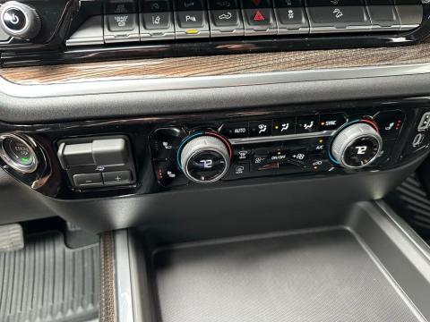New Lakeshore Blue Metallic 2026 Chevrolet Silverado 2500HD LT 4WD - photo 24 - Stock #261010
