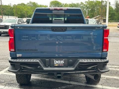 New Lakeshore Blue Metallic 2026 Chevrolet Silverado 2500HD LT 4WD - photo 5 - Stock #261010
