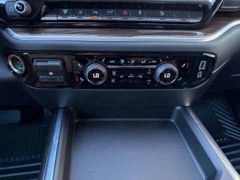 New Sterling Gray Metallic 2026 Chevrolet Silverado 2500HD LT 4WD - photo 23 - Stock #261279