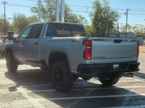New Sterling Gray Metallic 2026 Chevrolet Silverado 2500HD LT 4WD - photo 7 - Stock #261279
