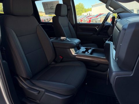 New Sterling Gray Metallic 2026 Chevrolet Silverado 2500HD LT 4WD - photo 16 - Stock #261279