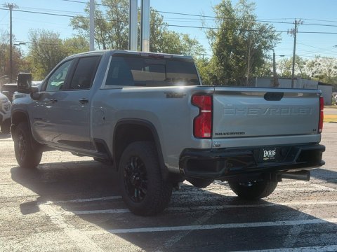 New Sterling Gray Metallic 2026 Chevrolet Silverado 2500HD LT 4WD - photo 8 - Stock #261279
