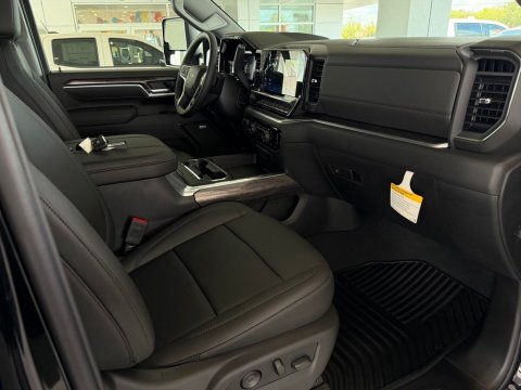 New Black 2026 Chevrolet Silverado 2500HD LTZ 4WD - photo 14 - Stock #261301