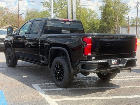 New Black 2026 Chevrolet Silverado 2500HD LTZ 4WD - photo 7 - Stock #261301