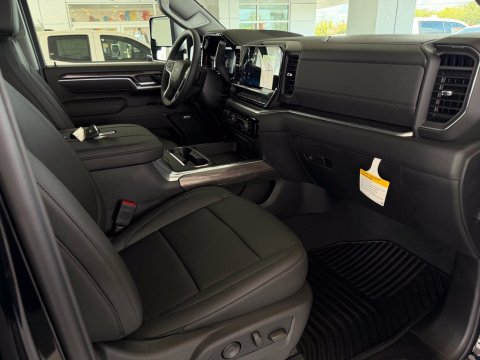 New Black 2026 Chevrolet Silverado 2500HD LTZ 4WD - photo 15 - Stock #261301