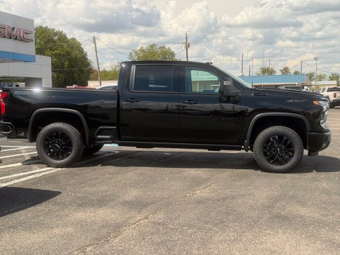 New Black 2026 Chevrolet Silverado 2500HD LTZ 4WD - photo 5 - Stock #261301