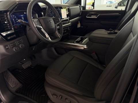 New Black 2026 Chevrolet Silverado 2500HD LTZ 4WD - photo 9 - Stock #261301