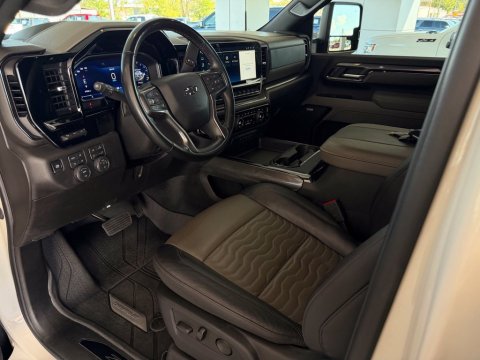 Pre-Owned White Sands 2026 Chevrolet Silverado 2500HD ZR2 4WD - photo 10 - Stock #261275A