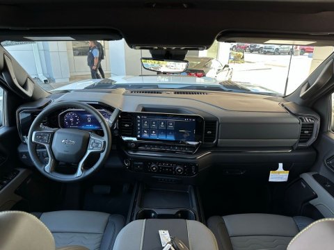 New Summit White 2026 Chevrolet Silverado 2500HD ZR2 4WD - photo 19 - Stock #260899