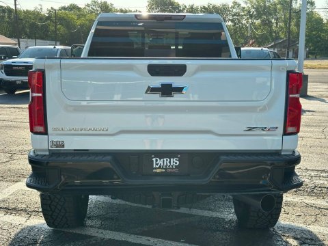 New Summit White 2026 Chevrolet Silverado 2500HD ZR2 4WD - photo 5 - Stock #260899