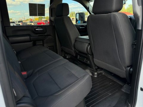 Pre-Owned Summit White 2022 Chevrolet Silverado 2500HD Custom 4WD - photo 19 - Stock #261051A