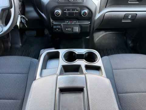 Pre-Owned Summit White 2022 Chevrolet Silverado 2500HD Custom 4WD - photo 22 - Stock #261051A