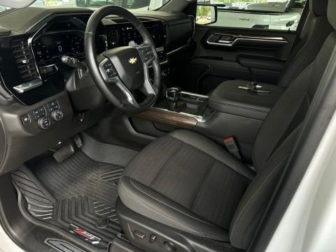Pre-Owned Summit White 2024 Chevrolet Silverado 1500 LT 4WD - photo 10 - Stock #260653B