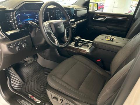 Pre-Owned Summit White 2024 Chevrolet Silverado 1500 RST 4WD - photo 10 - Stock #260741A