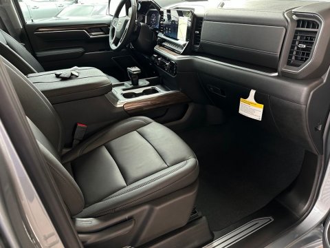 New Sterling Gray Metallic 2026 Chevrolet Silverado 1500 LT 4WD - photo 15 - Stock #261089
