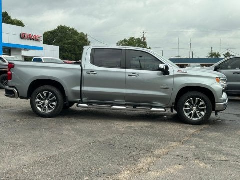 New Sterling Gray Metallic 2026 Chevrolet Silverado 1500 LT 4WD - photo 4 - Stock #261089