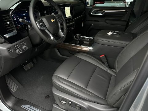 New Sterling Gray Metallic 2026 Chevrolet Silverado 1500 LT 4WD - photo 9 - Stock #261089