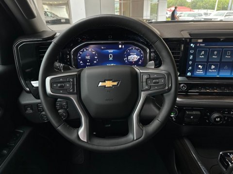 New Sterling Gray Metallic 2026 Chevrolet Silverado 1500 LT 4WD - photo 18 - Stock #261089