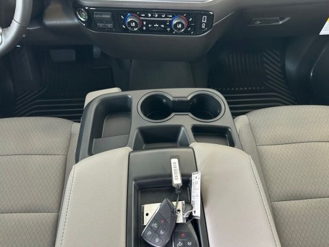 New Summit White 2026 Chevrolet Silverado 1500 LT 4WD - photo 20 - Stock #261050