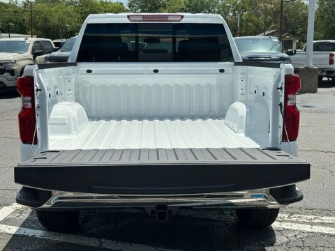 New Summit White 2026 Chevrolet Silverado 1500 LT 4WD - photo 6 - Stock #261050