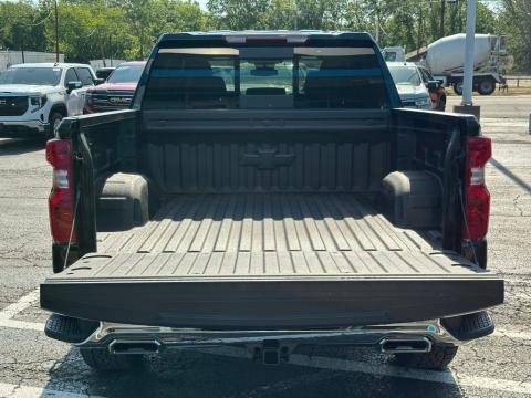 New Black 2026 Chevrolet Silverado 1500 LT 4WD - photo 18 - Stock #260980