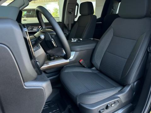 New Black 2026 Chevrolet Silverado 1500 LT 4WD - photo 24 - Stock #260980