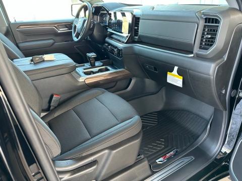New Black 2026 Chevrolet Silverado 1500 LT 4WD - photo 27 - Stock #260980