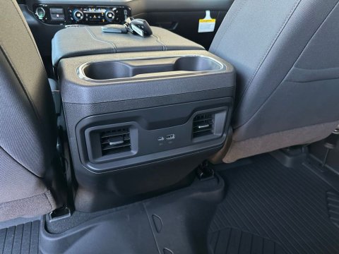 New Black 2026 Chevrolet Silverado 1500 LT 4WD - photo 20 - Stock #260980