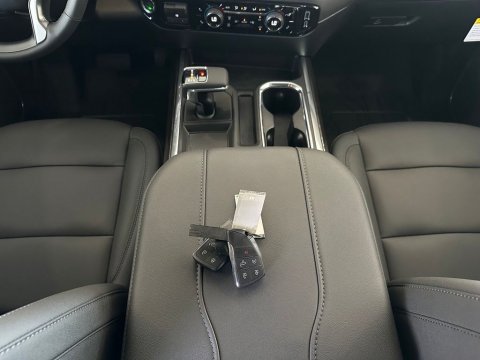 New Black 2026 Chevrolet Silverado 1500 RST 4WD - photo 20 - Stock #261058