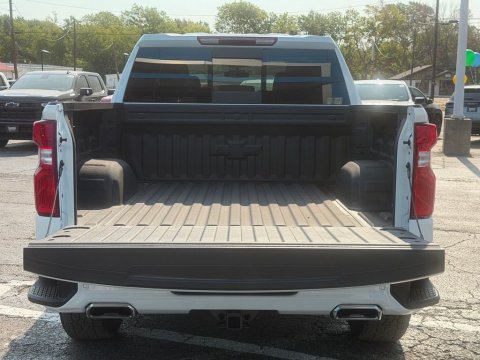 New Summit White 2026 Chevrolet Silverado 1500 RST 4WD - photo 6 - Stock #260773