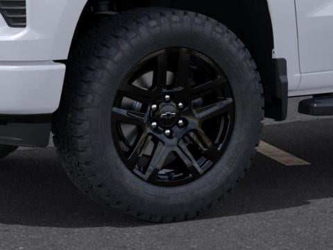 New Summit White 2026 Chevrolet Silverado 1500 RST 4WD - photo 9 - Stock #260962