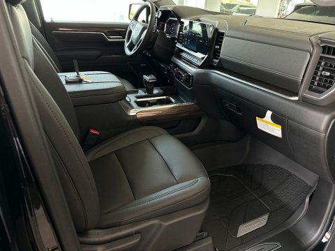 New Black 2026 Chevrolet Silverado 1500 RST 4WD - photo 15 - Stock #261073