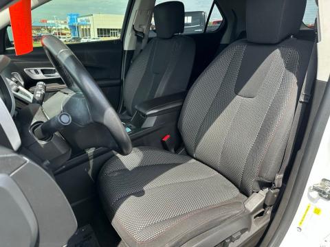 Pre-Owned Summit White 2015 Chevrolet Equinox LT FWD - photo 15 - Stock #X2444