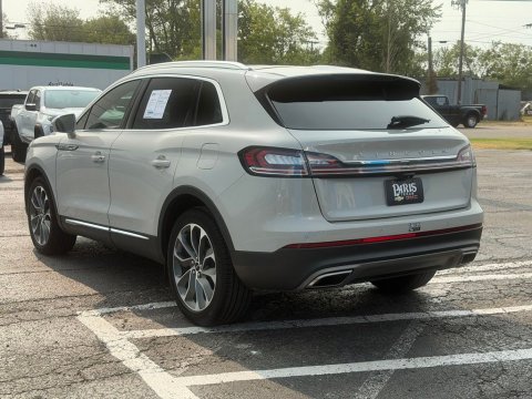 Certified Pre-Owned Pearl Metallic 2022 Lincoln Nautilus Reserve FWD - photo 7 - Stock #261213A