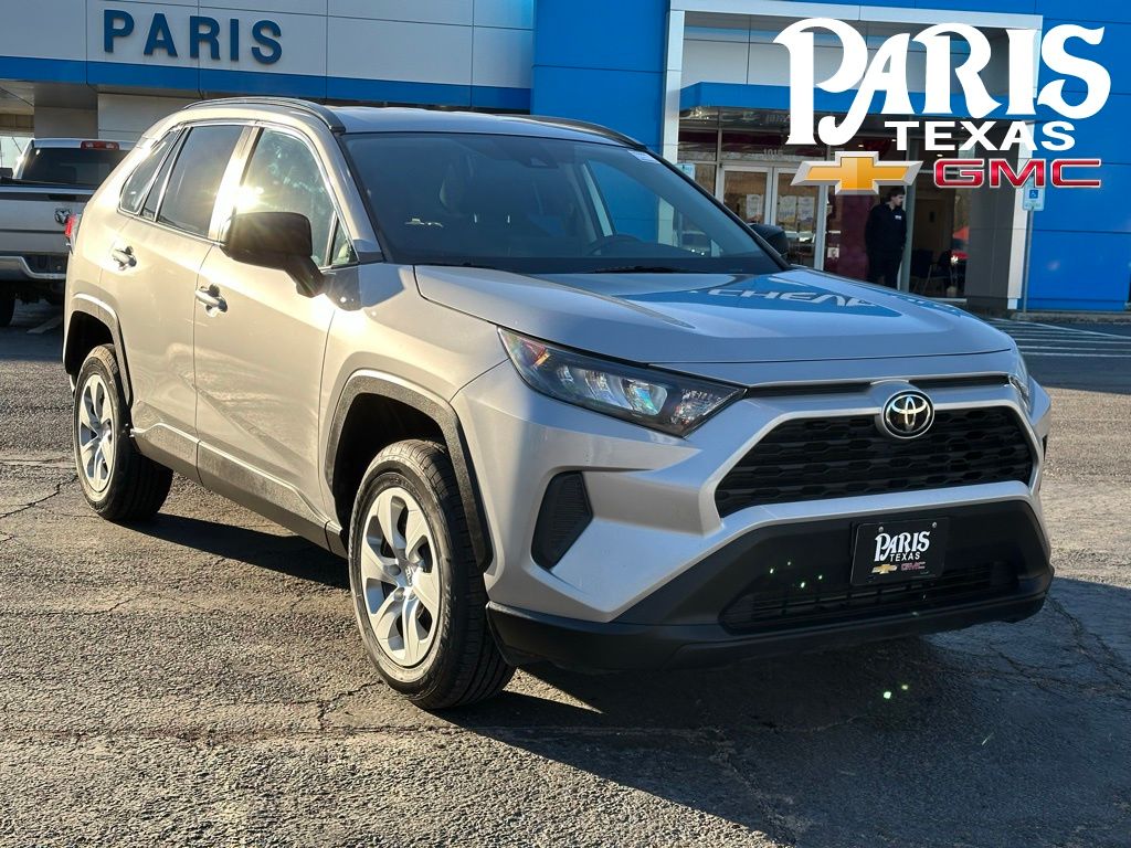 2020 Toyota RAV4 LE