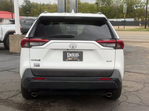 Pre-Owned Super White 2019 Toyota RAV4 XLE FWD - photo 6 - Stock #B5627