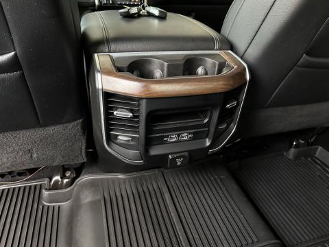 Pre-Owned Patriot Blue Pearlcoat 2024 Ram 3500 Laramie 4WD - photo 22 - Stock #260866A