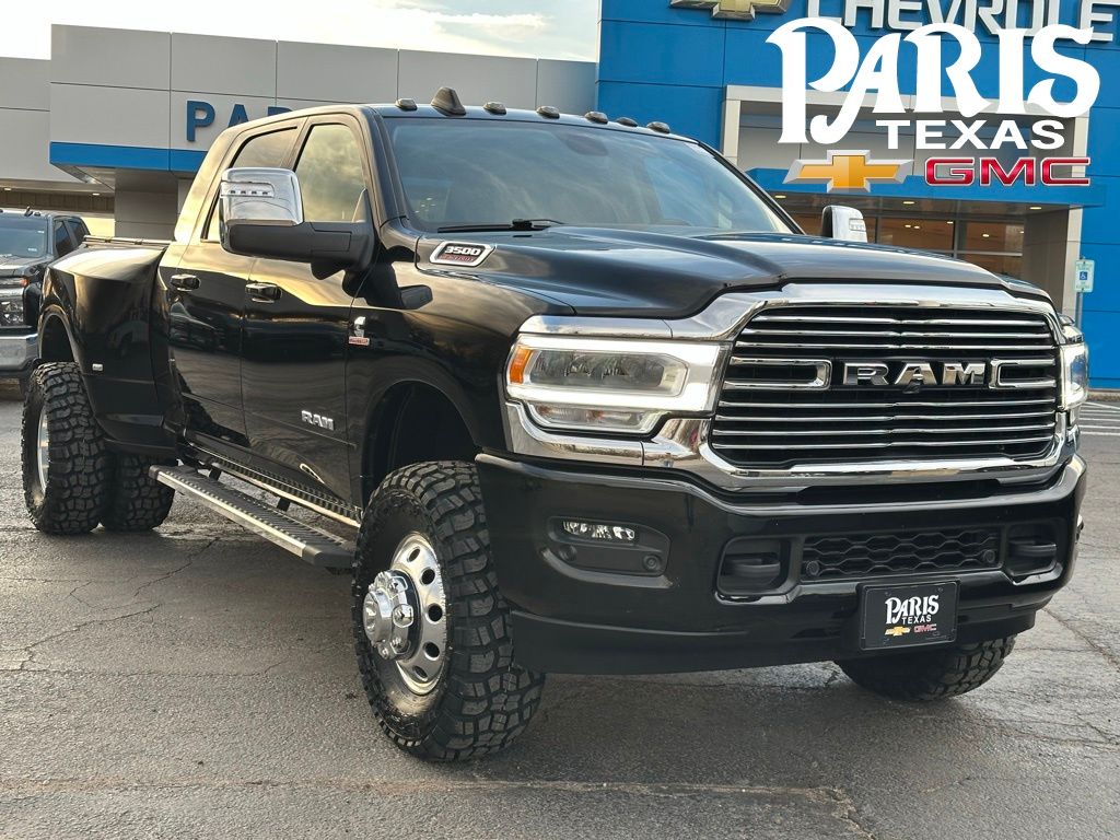 2024 RAM Ram 3500 Pickup Laramie's photo