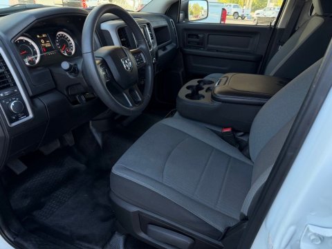 Certified Pre-Owned Bright White Clearcoat 2023 Ram 1500 Classic Tradesman 4WD - photo 10 - Stock #261205A