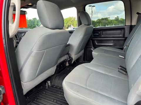Pre-Owned Flame Red Clearcoat 2018 Ram 2500 Tradesman 4WD - photo 15 - Stock #X2476