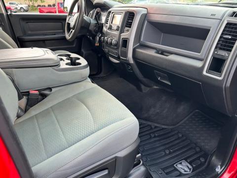 Pre-Owned Flame Red Clearcoat 2018 Ram 2500 Tradesman 4WD - photo 16 - Stock #X2476